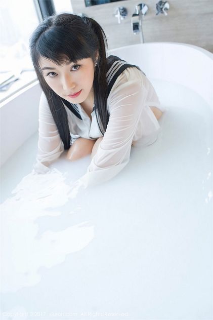 欧美亚洲人妖狠狠